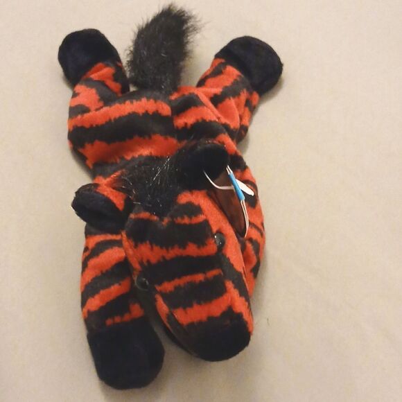 🩷Avon Full O' Beans Collectible Plushie, ZOE THE ZEBRA. Complete with Birthday - Picture 1 of 9
